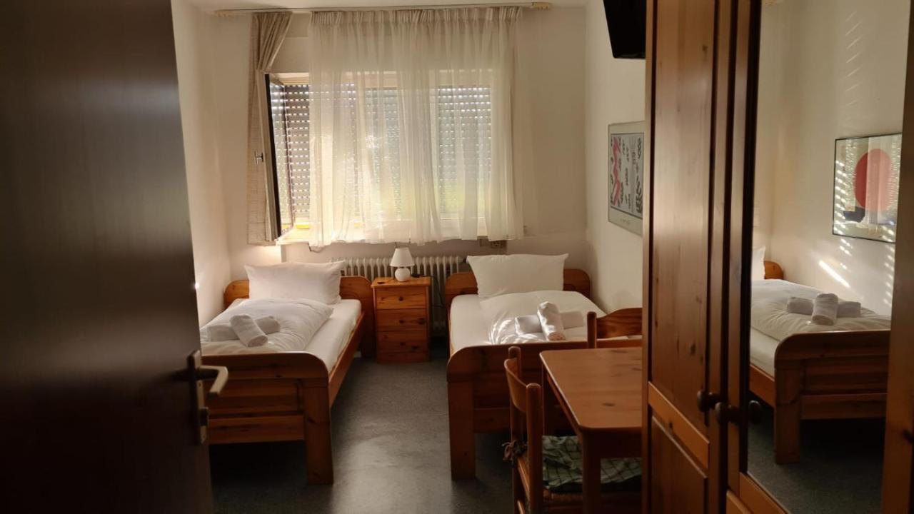Landgasthof Rose Hotel Ditzingen Eksteriør billede