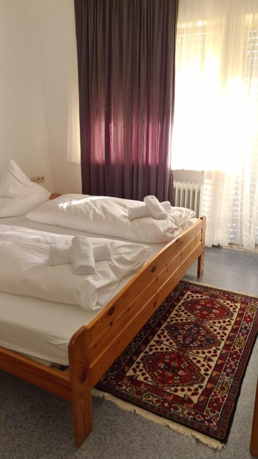 Landgasthof Rose Hotel Ditzingen Eksteriør billede