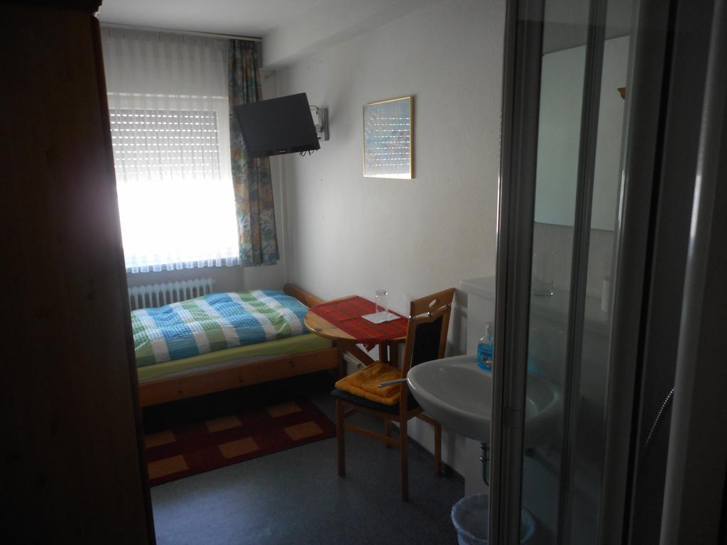 Landgasthof Rose Hotel Ditzingen Eksteriør billede