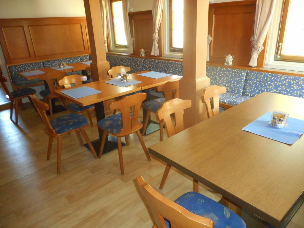 Landgasthof Rose Hotel Ditzingen Eksteriør billede
